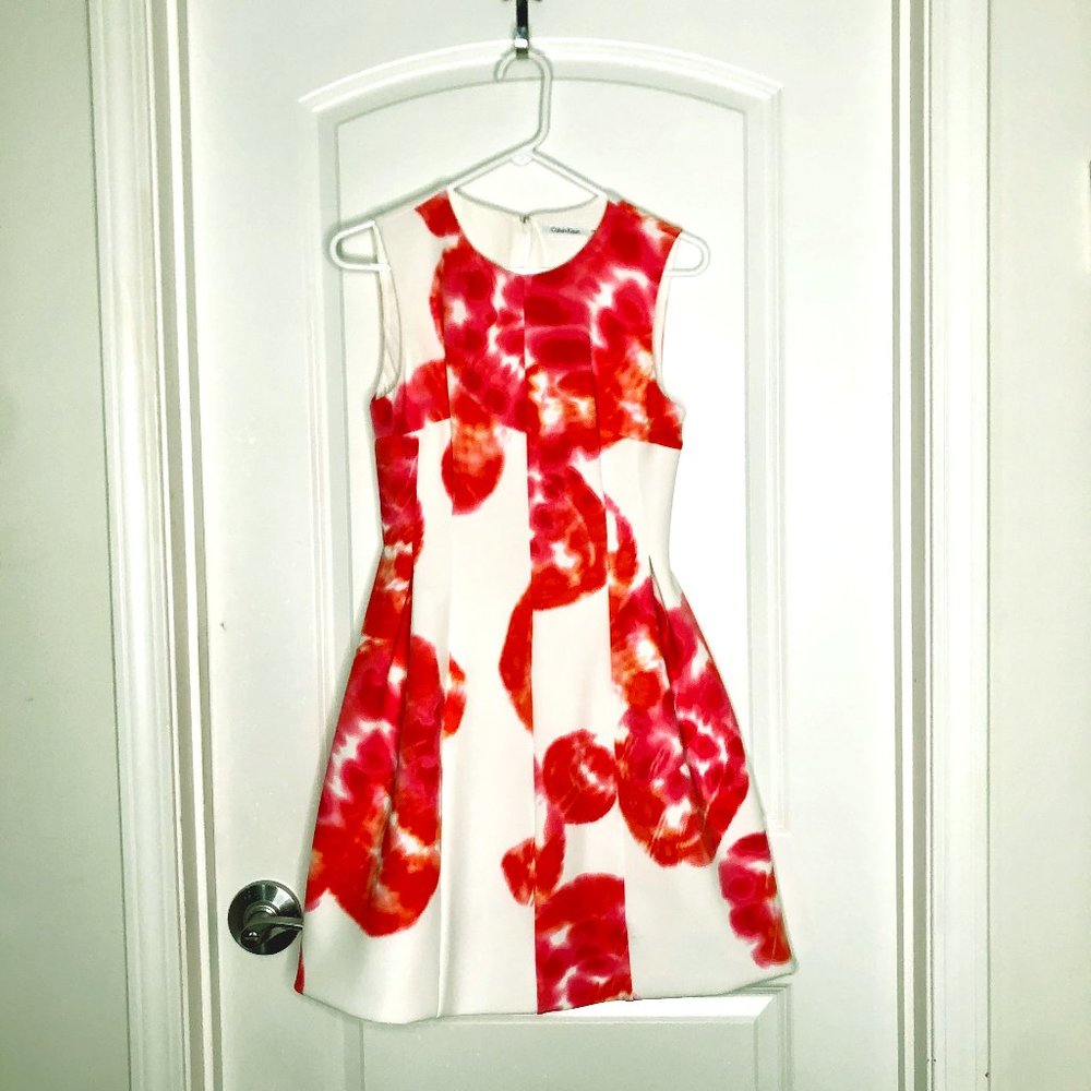 Calvin Klein Scuba Floral Dress Size: 4